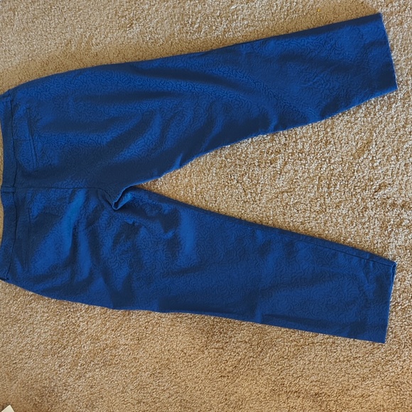 Textured Old Navy Pixie pants size 14 regular, - Picture 2 of 3